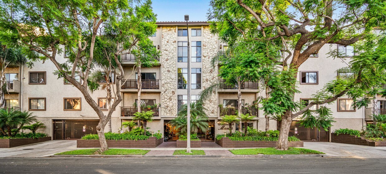 Foto principal - 1415 Camden Ave