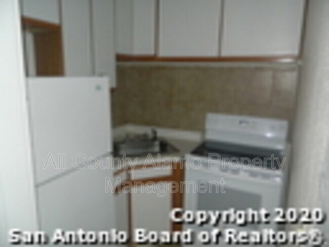 Foto del edificio - 410 E Evergreen St