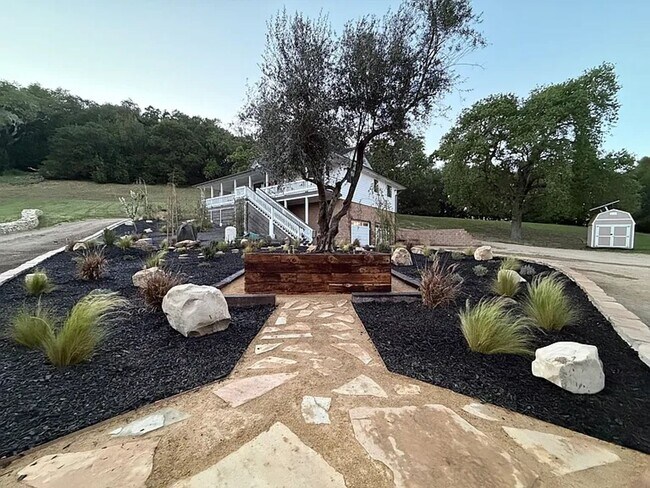 Foto del edificio - Beautiful 2 Bed 2 Bath Home Available NOW!!!