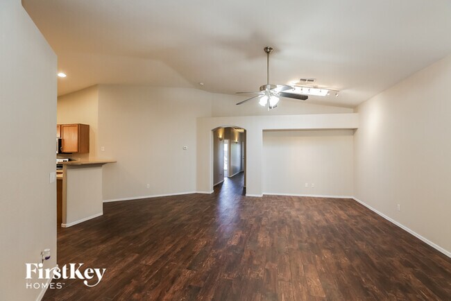 Foto del edificio - 15207 N 28th Pl