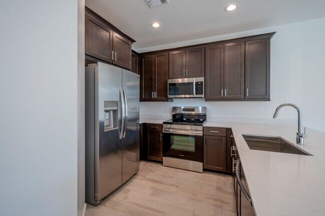 Foto del edificio - Special Offer: Get 4 Weeks FREE Rent When ...