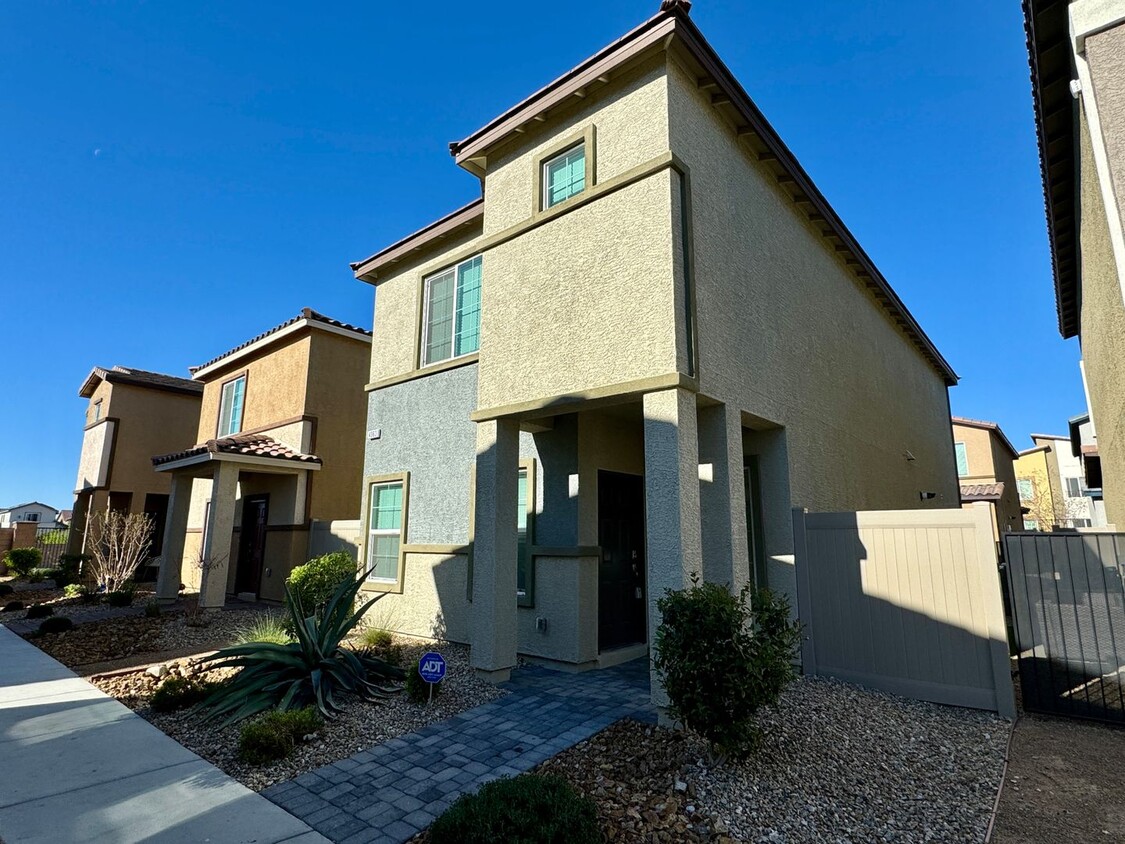 Primary Photo - Great home built in 2021, 3 bedrooms, 2 ba...