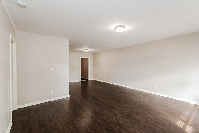 Foto del edificio - 7059 Melvin Rd