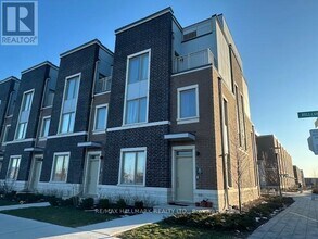 Building Photo - 80 Honeycrisp Cres