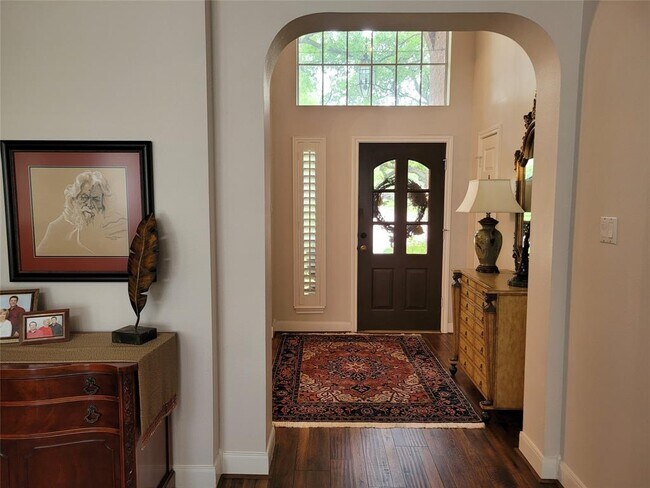 Foto del edificio - 1214 Hathorn Way Dr