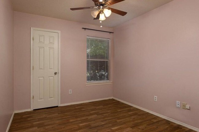 Building Photo - 1429 Spicewood