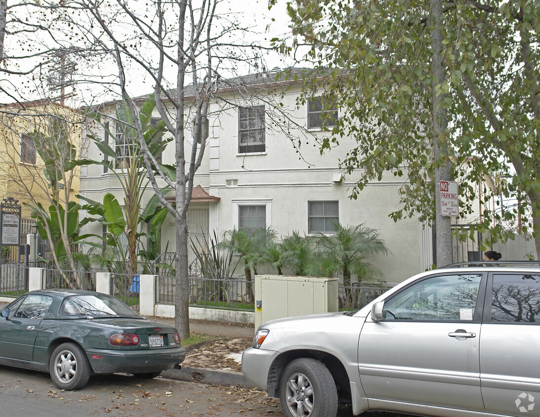 Primary Photo - 319-323 1/2 N Orange Grove Ave