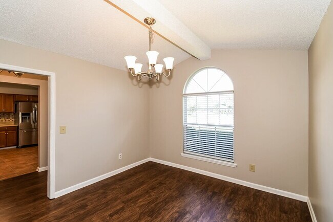 Building Photo - 12386 Carriage Crossing Ct