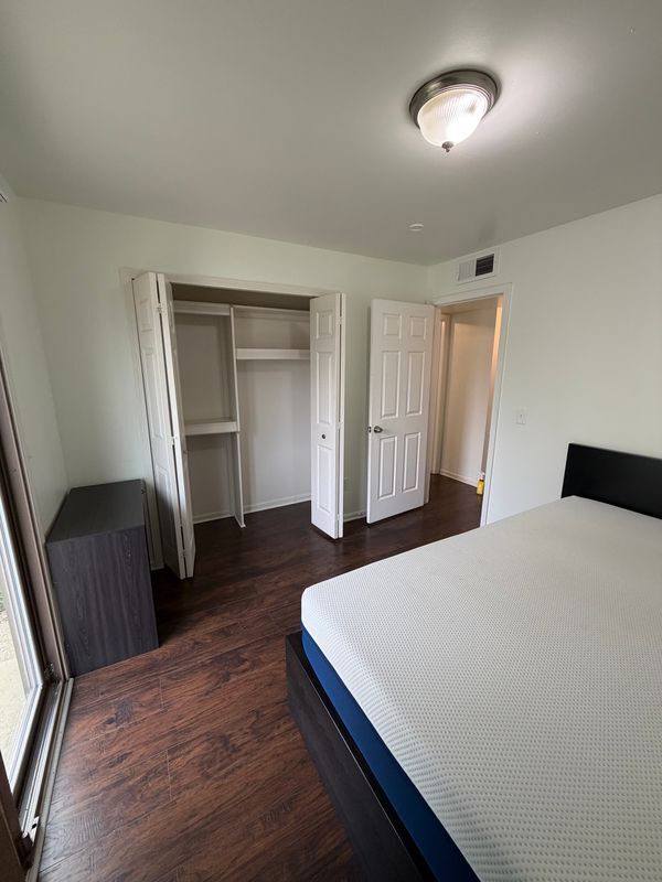 Foto del edificio - 15802 Orchard Ln