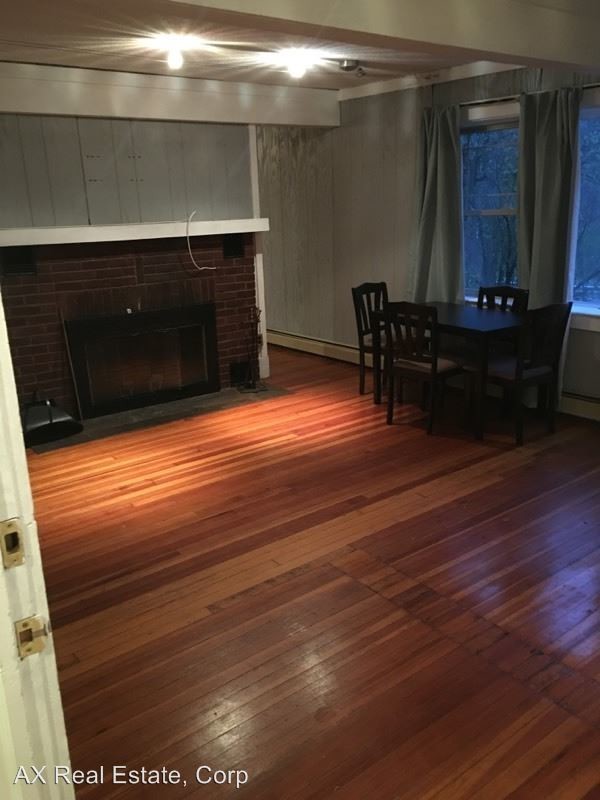 Foto del edificio - 3902 Gomer Ct