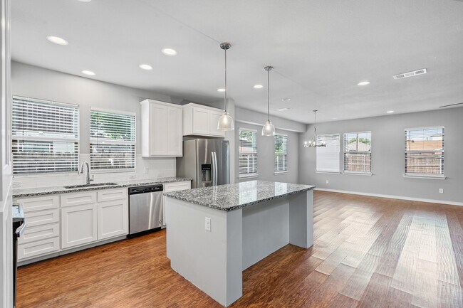 Foto del edificio - 2641 Frazier Ave