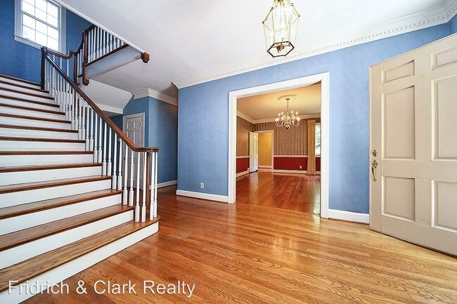 Building Photo - 3 br, 3 bath House - 4915 Sewanee Rd