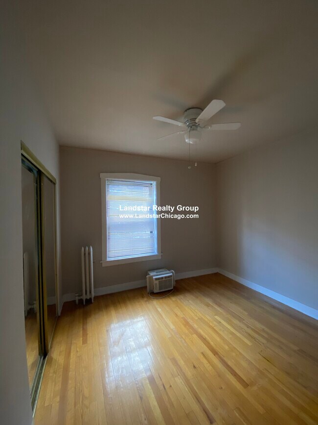Foto del edificio - 1321 W Estes Ave