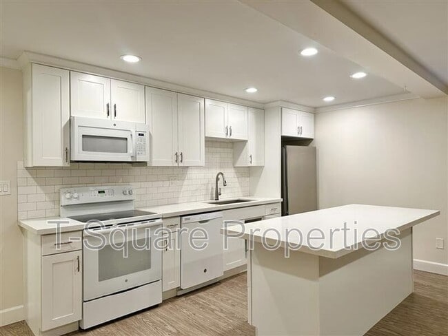 Photo - 325 5th Ave S House