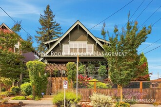 Building Photo - 5485 NE 37th Ave
