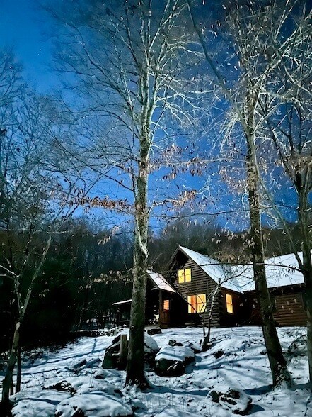 Foto del edificio - 5451 River Rd