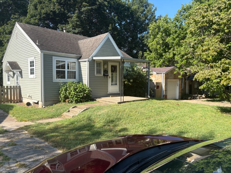 Primary Photo - 2546 W Walnut St