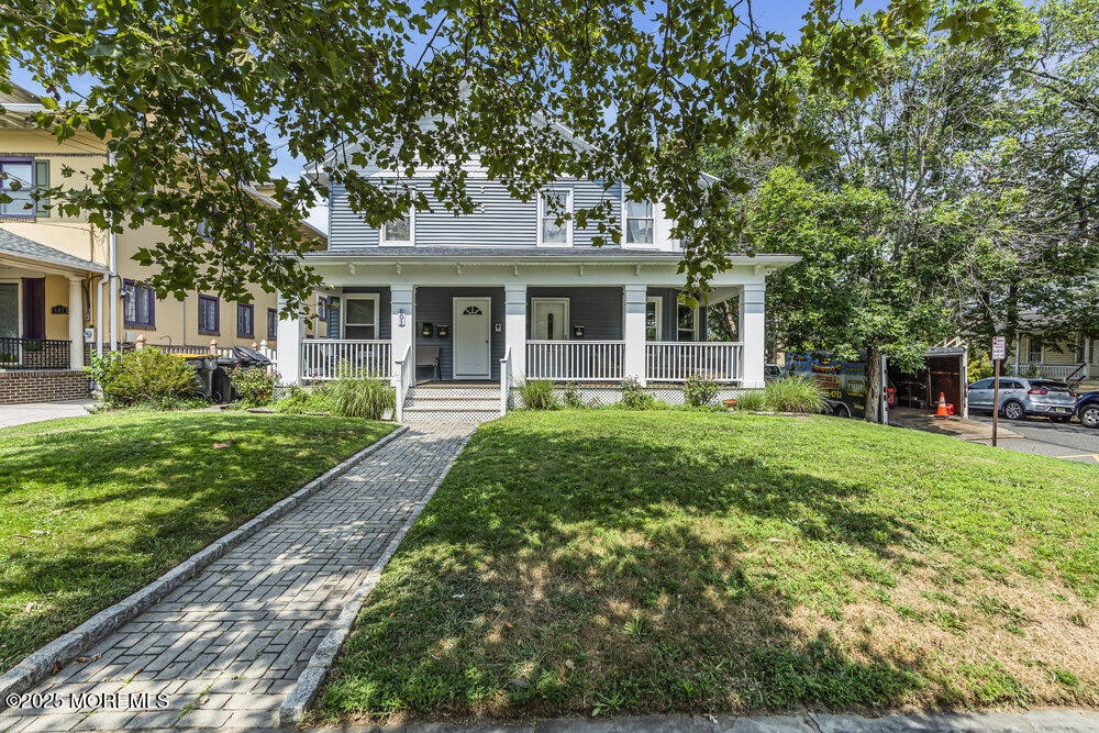 Primary Photo - 601 4th Ave