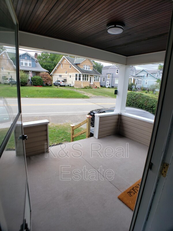 1145 Lincoln Way, White Oak, PA 15131 Condo for Rent in White Oak, PA