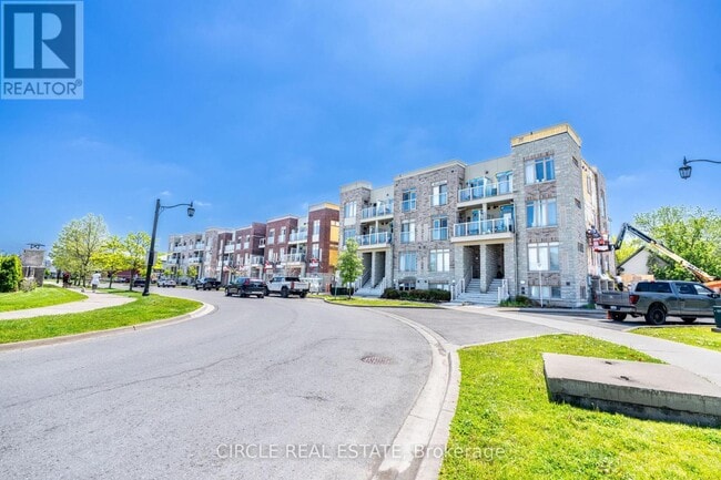 Building Photo - 5016 Serena Dr