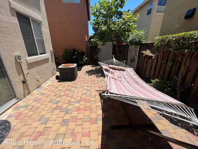 Building Photo - 5 br, 2.5 bath House - 453 Whisman Park Drive