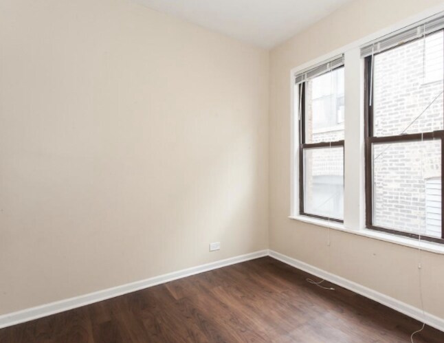 Building Photo - 4354 N Ashland Ave