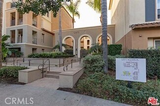 Building Photo - 12975 Agustin Pl
