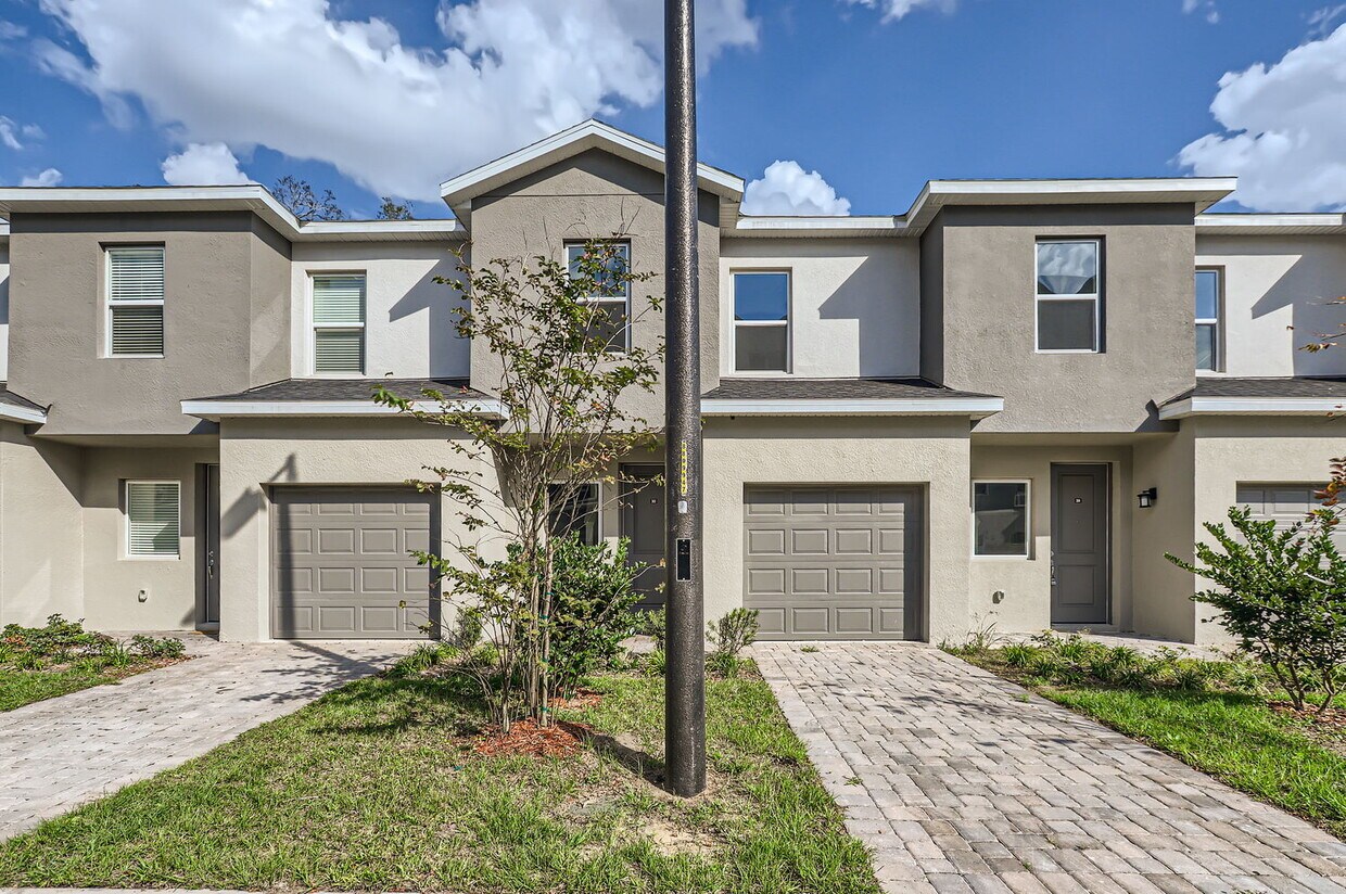 Foto principal - 1213 Southstation Pl