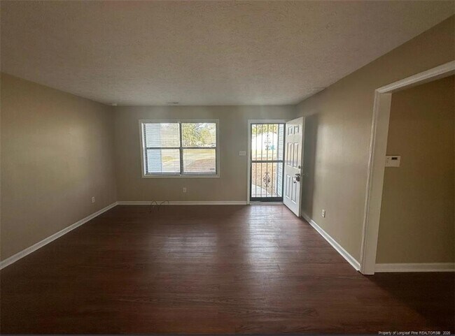 Foto del edificio - 6409 Worthington Dr