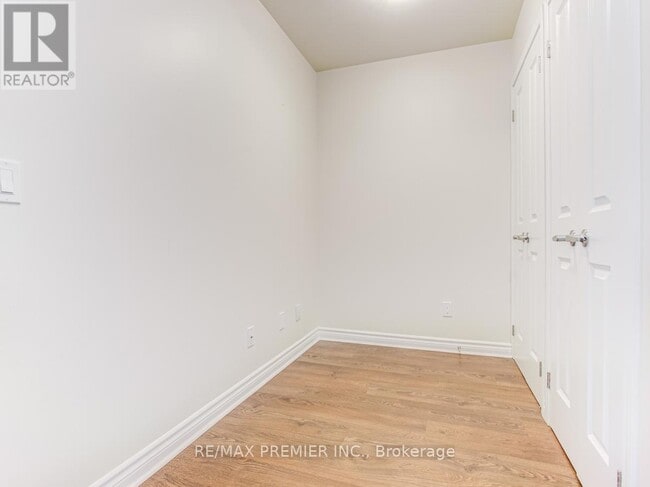 Photo du bâtiment - 2522 Keele St