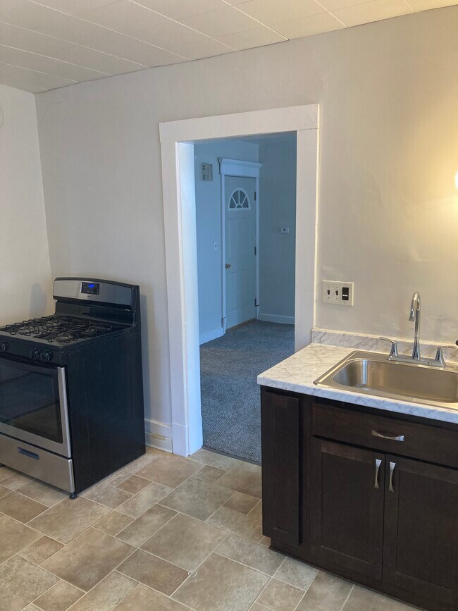 Foto del edificio - 735 E 28th St