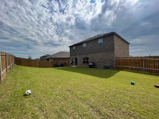 Building Photo - 200 Lake Ridge