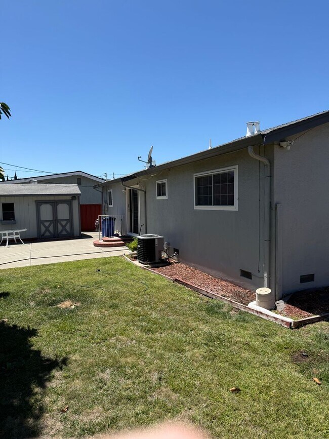 Foto del edificio - 3,750 / Remodeled 3BR/2BA Single-Story Home in Fremont!