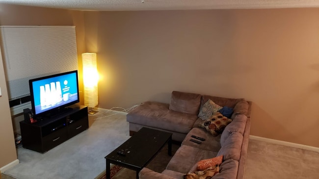 Photo - 2446 Golders Green Ct Townhome