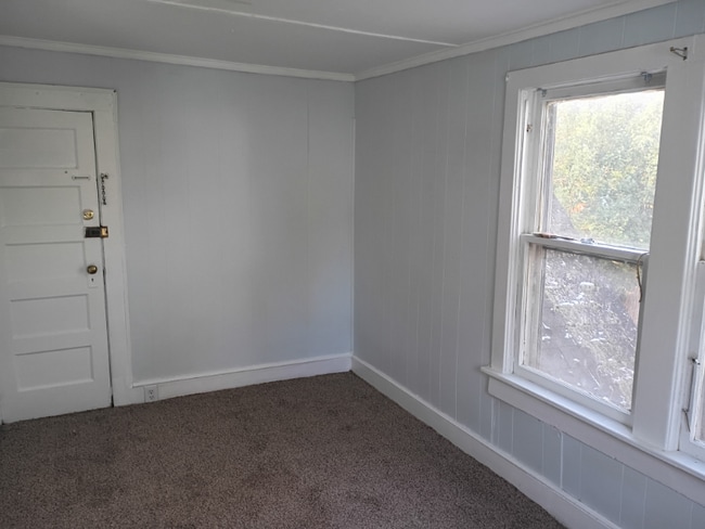 Building Photo - 6 Serrell Ave