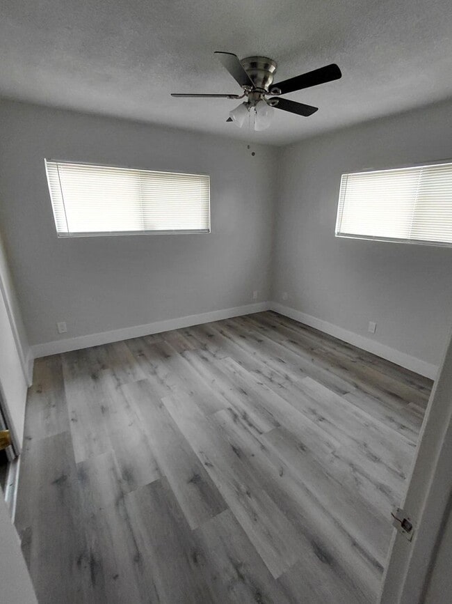 Building Photo - 138 E 88th St