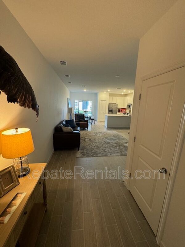 Foto del edificio - 347 Belfort Ct