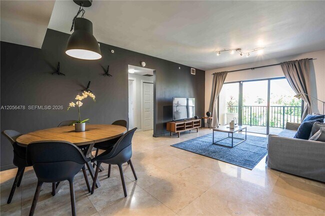 Foto del edificio - 300 Majorca Ave