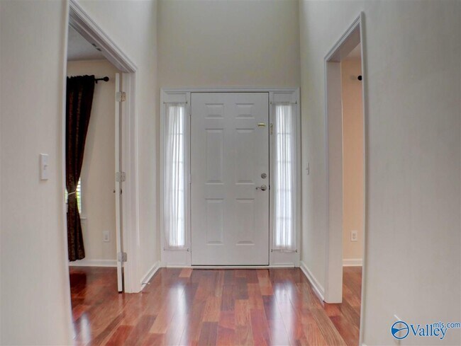 Building Photo - 100 Stockport Cir