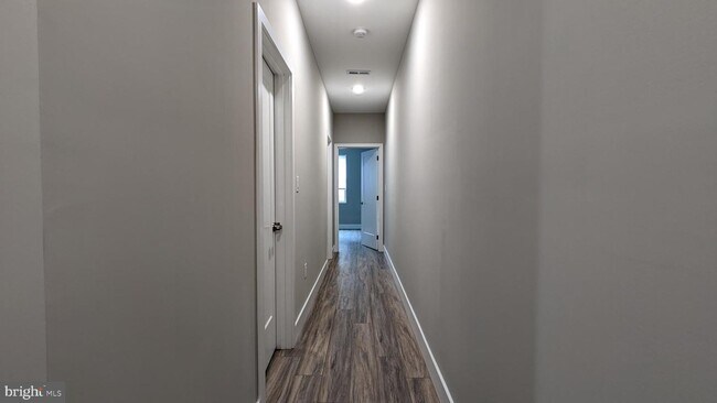 Foto del edificio - 2222 Frankford Ave