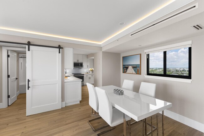 Foto del edificio - 400 Ocean Trail Way