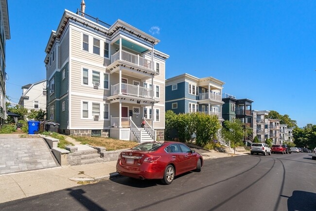 Building Photo - 29 S Munroe Terrace