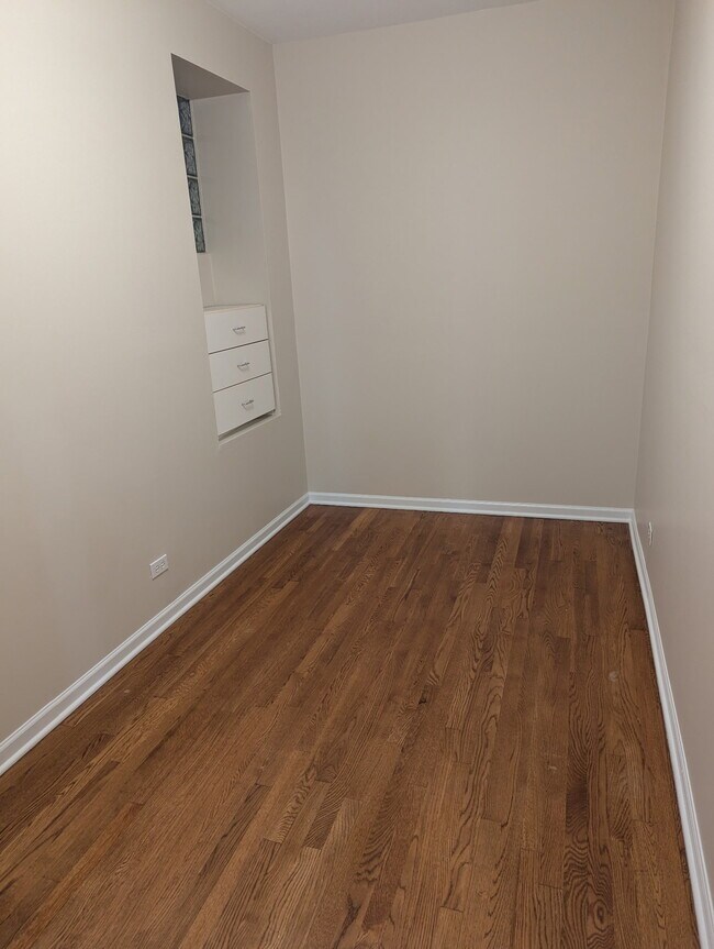 Foto del edificio - 1255 N Honore St