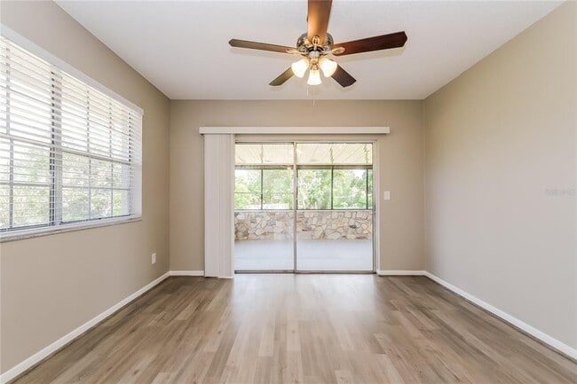 Foto del edificio - 12345 Mayberry Rd