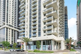 Building Photo - 11 NE 6th St