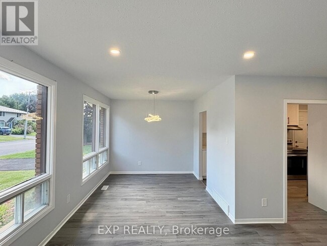 Building Photo - 681 Fielding Dr