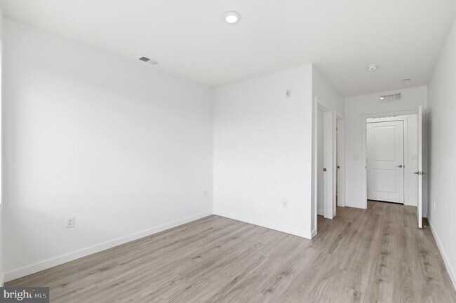 Foto del edificio - 915 N Broad St