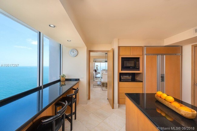 Building Photo - 881 Ocean Dr