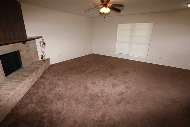 Foto del edificio - 17514 Autumn Trails Ln