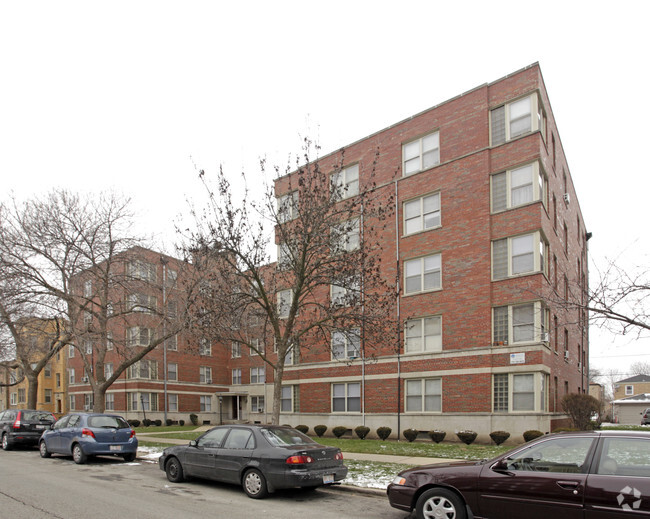 Building Photo - Lincoln Square